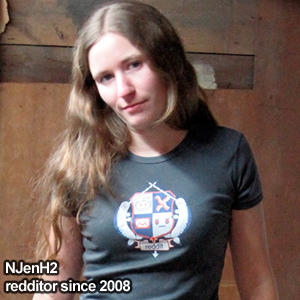 reddit coat of arms t-shirt